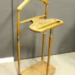 839 3283 VALET STAND
